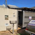 Casa com piscina na União